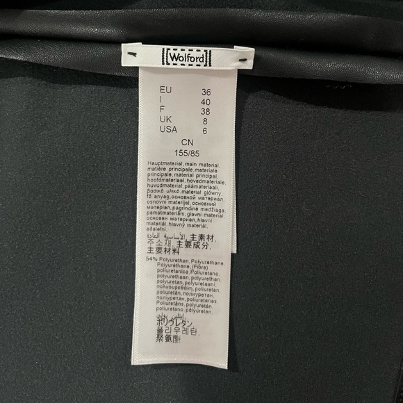 WOLFORD -Jenna zip-front blazer - Black- size 6 NWT - Picture 4 of 6